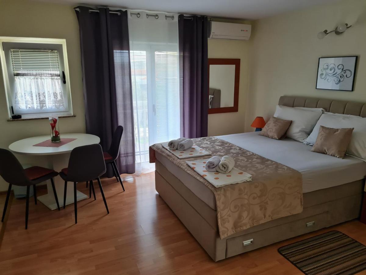 Apartments Bosnjak Šibenik Esterno foto